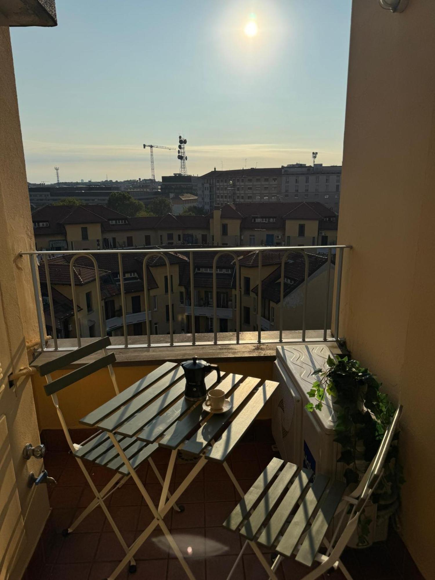 Attico Con Balcone In Centro A Milano Isola — Foto 2
